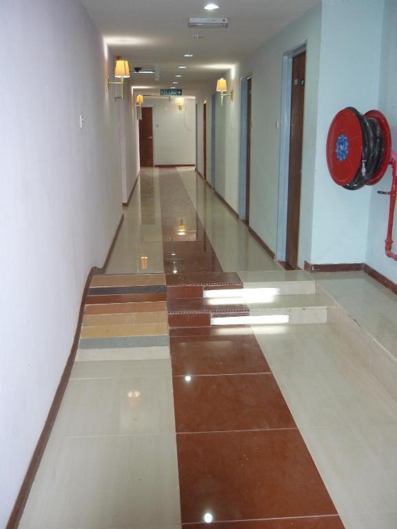 J &J Hotel Kota Kinabalu Exterior photo
